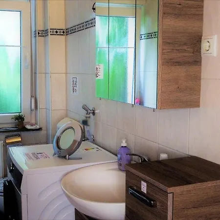 Apartamento Im - Apple Tv Netflix Kingsize Bett Arbeitsplatz Naehe Hbf *