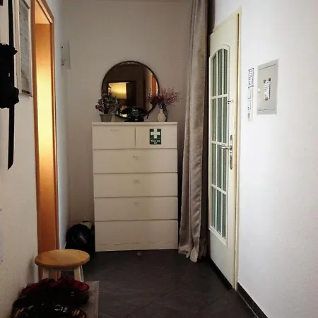 Im - Apple Tv Netflix Kingsize Bett Arbeitsplatz Naehe Hbf